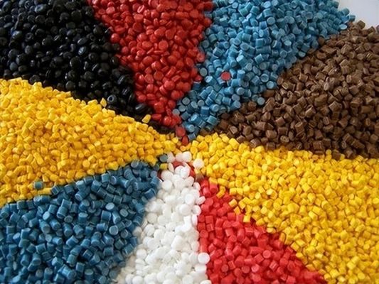 الهالوجين الحرة مقاومة الحريق TPE المطاط الصناعي الحراري K300 لإنتاج الأسلاك