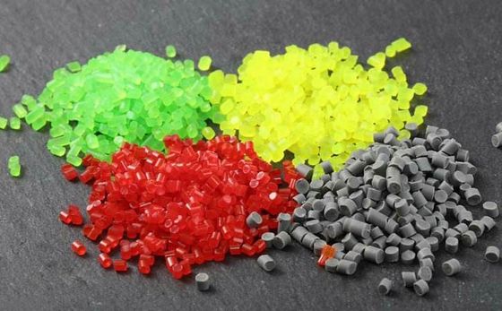 حبيبات TPE الناعمة المقاومة للانزلاق TPE Elastomer لقبضة القلم
