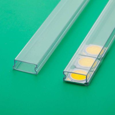 2-5M / Min IC أنبوب PVC الشخصي بثق خط البثق آلة